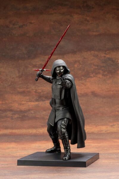 Kylo Ren Star Wars Episode IX ARTFX+PVC Statua 18 cm