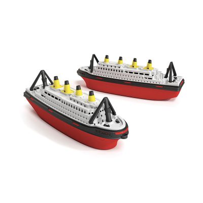 Ova imitacija Titanica dugačka je 42cm. Ovaj plastični brod idealan je za igru u vodi ili na otvorenom. Brod je napravljen po uzoru na poznati brod Titanic.